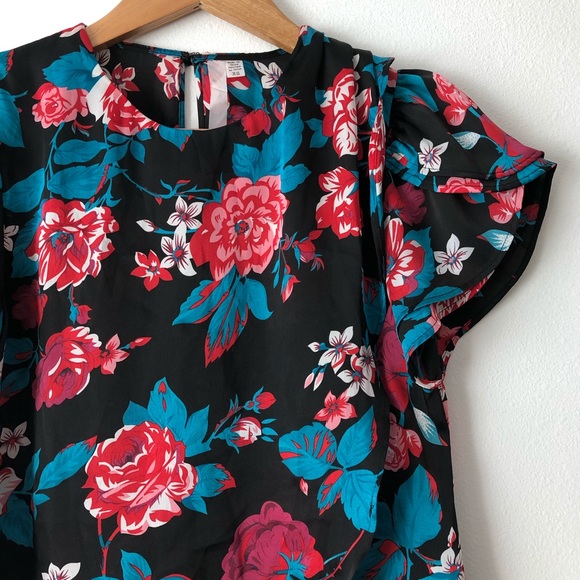 NWOT!! UO Tulip Style Floral Blouse Top - Picture 3 of 8